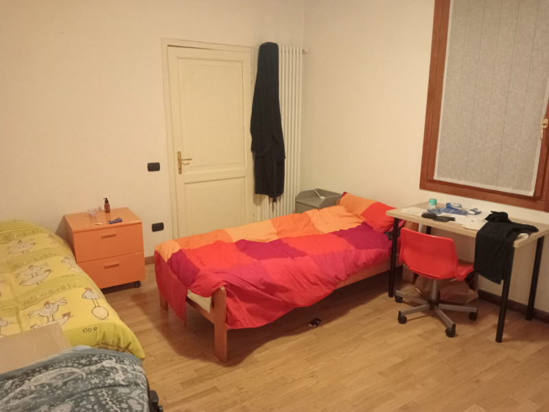 Santa Sofia - In posizione centralissima, in condominio di sole 4 unità, appartamento al piano te...