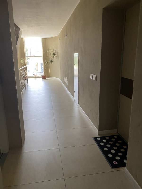 In pieno centro a Codevigo appartamento al piano primo servito da ascensore ed inserito in recent...