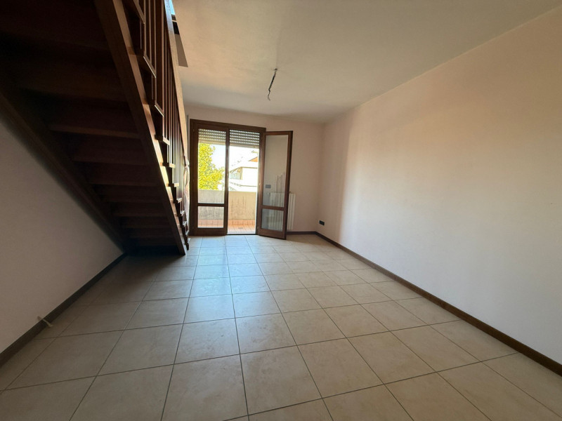 A Caselle di Selvazzano proponiamo Duplex in posizione centralissima, ottimale per chi cerca la c...
