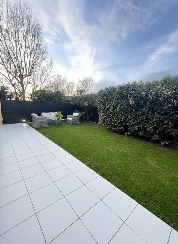 In vendita a Marsango, nel comune di Campo San Martino, proponiamo un elegante appartamento al pi...