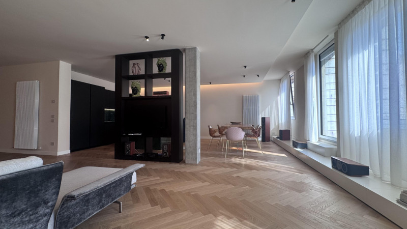 Nel cuore del centro storico di Monselice, ai piedi del Castello e all’ombra della Torre, proponi...