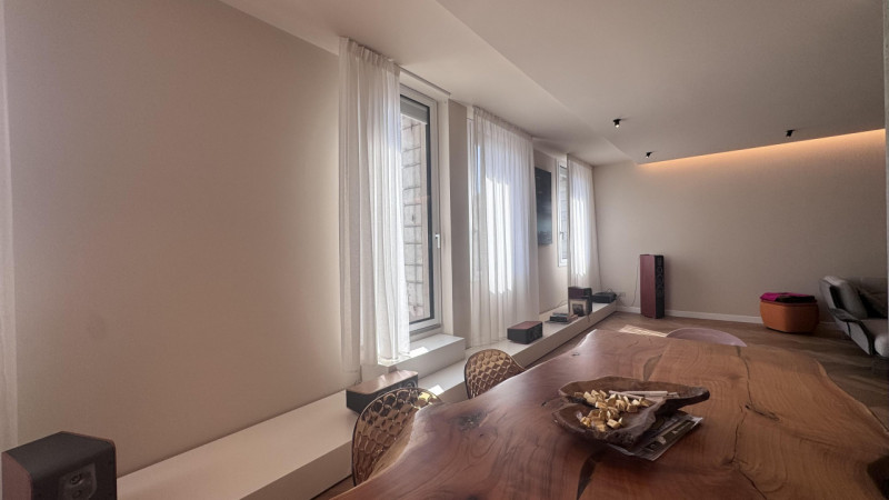 Nel cuore del centro storico di Monselice, ai piedi del Castello e all’ombra della Torre, proponi...