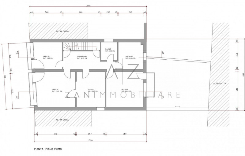 Proponiamo in vendita, nel centro storico di Castelfranco Veneto, un palazzetto cielo-terra su du...