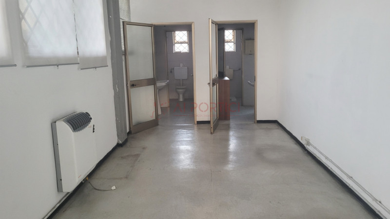 Comune di PIOVE DI SACCO – Porzione di CAPANNONE ad uso MAGAZZINO di mq.274 calpestabili con area...