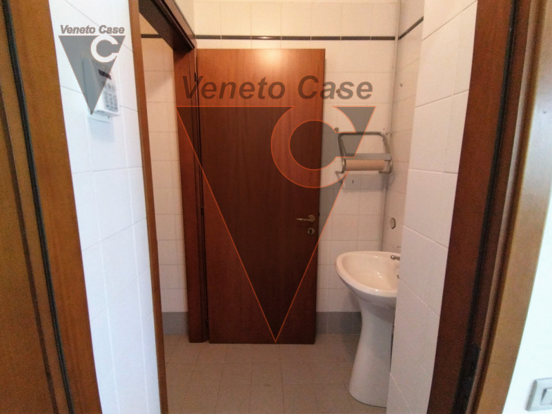 UFFICIO IN AFFITTO - TOMBELLE DI SAONARA
Proponiamo il locazione nel centro di Tombelle di Saonar...