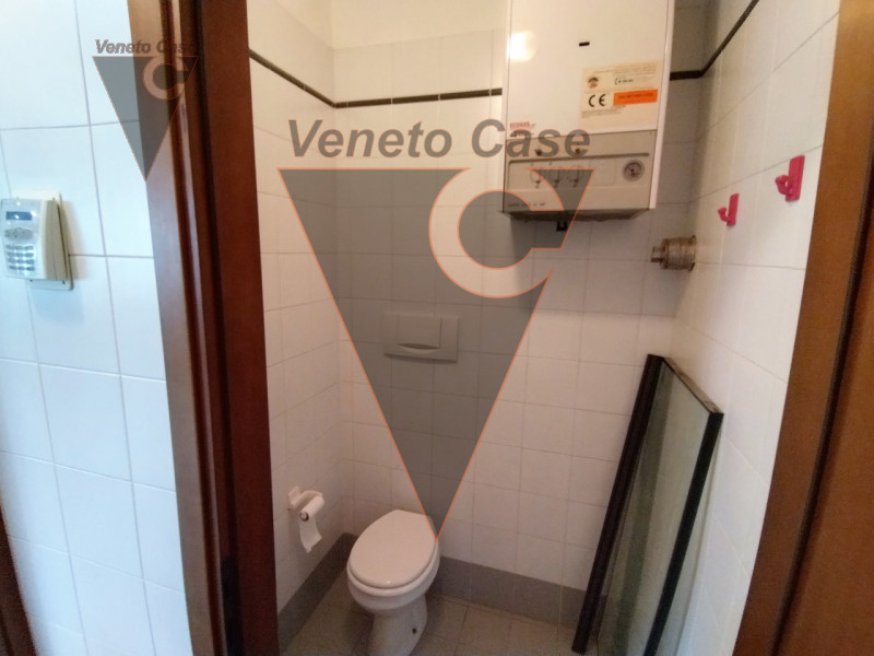 UFFICIO IN AFFITTO - TOMBELLE DI SAONARA
Proponiamo il locazione nel centro di Tombelle di Saonar...