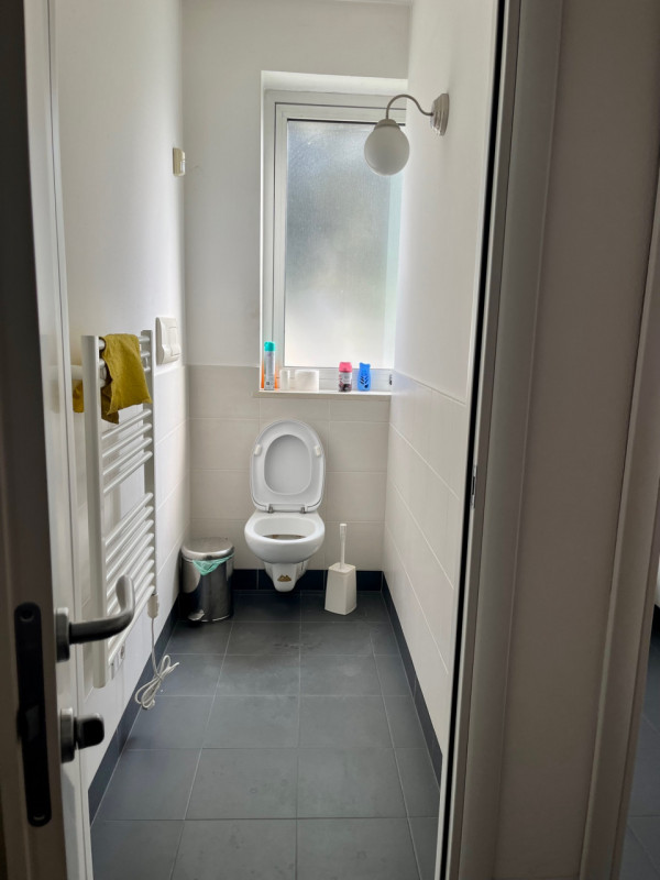 CAPANNONE A CAMPODARSEGO DI 400MQ H 10MT CON piccolo angolo ufficio, impianto elettrico a norma, ...