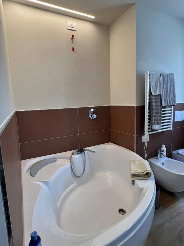 OTTIMO TRICAMERE CON GARAGE IN CONTESTO TRIFAMILIARE A VICENZA OVEST, SANTA BERTILLA– CLASSE "A" ...