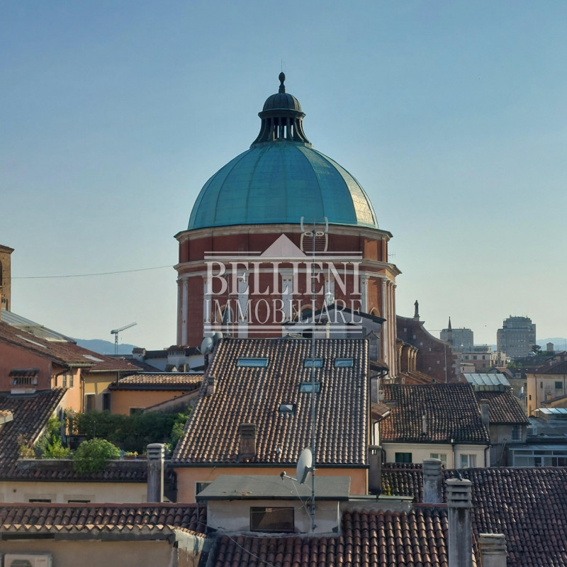 CENTRO STORICO: Introvabile ultimo piano con terrazze abitabili in centro storico. Attico al quin...