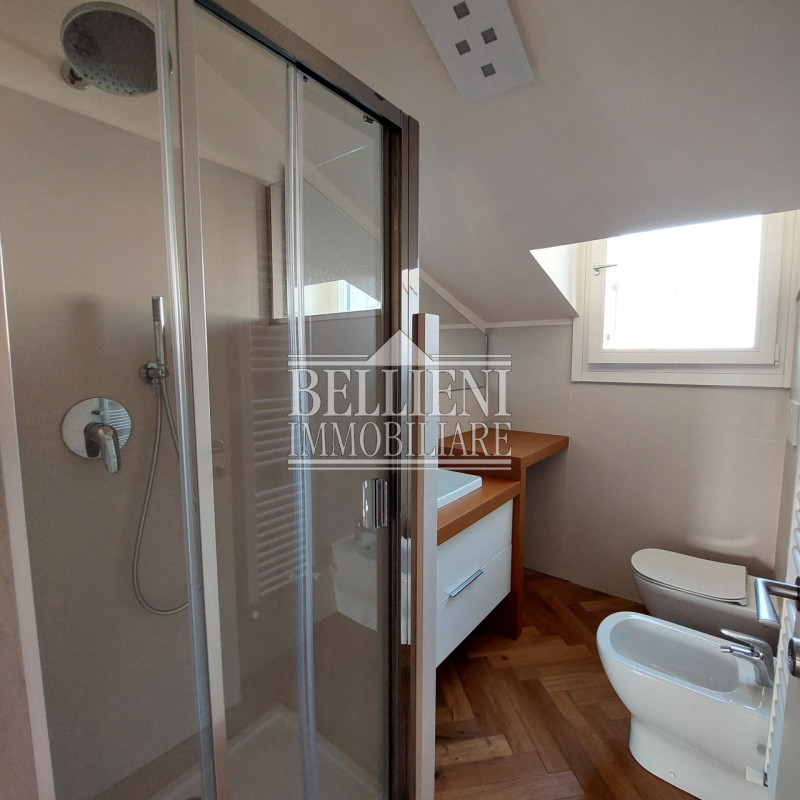 CENTRO STORICO: Introvabile ultimo piano con terrazze abitabili in centro storico. Attico al quin...