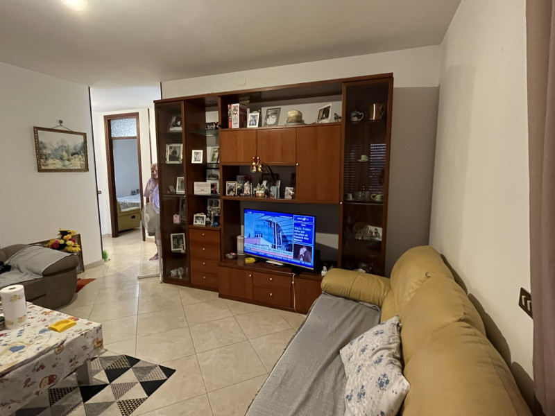 SOSSANO: Ideale quale forma di investimento, facente parte di condominio di totali 6 unità, soluz...