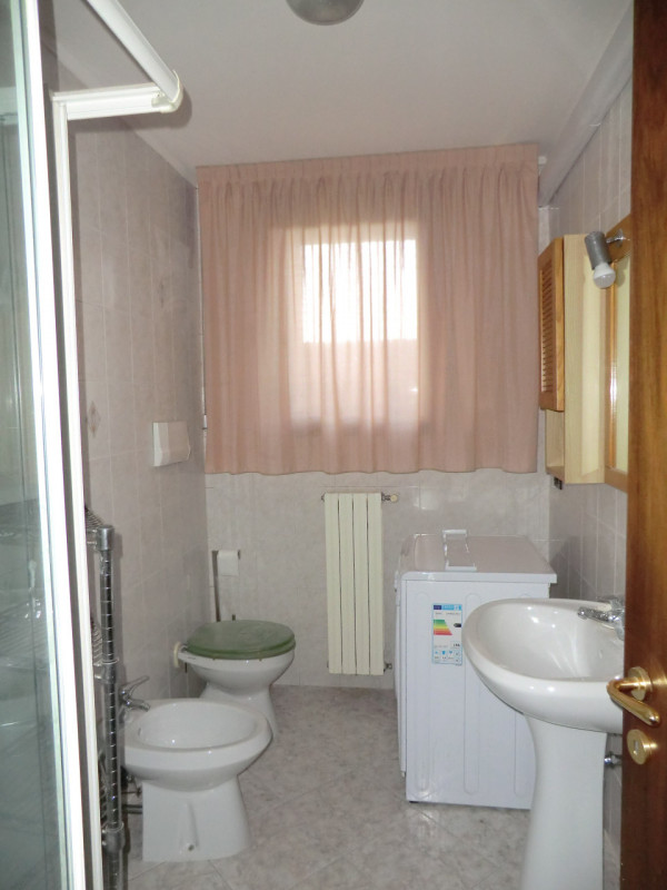 Rubano, a breve distanza dal Supermercato Alì di Viale Europa, miniappartamento completamente arr...