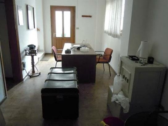 RIF. A.A.265-131

Vendita all'asta - negozio, magazzini, abitazioni in data 20 gennaio 2026

Desc...