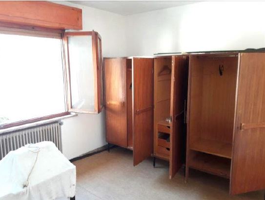 RIF. A.A.265-131

Vendita all'asta - negozio, magazzini, abitazioni in data 20 gennaio 2026

Desc...