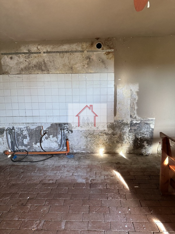 Rif.: PS045 Per Informazioni Paolo 3488545745
Susegana (TV)
L'agenzia Immobiliare Luxor propone i...