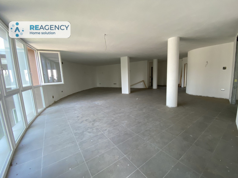 STAI CERCANDO UNA TIPOLOGIA DI ABITAZIONE ESCLUSIVA, MODERNA E DAGLI SPAZI INTERNI INTROVABILI?

...