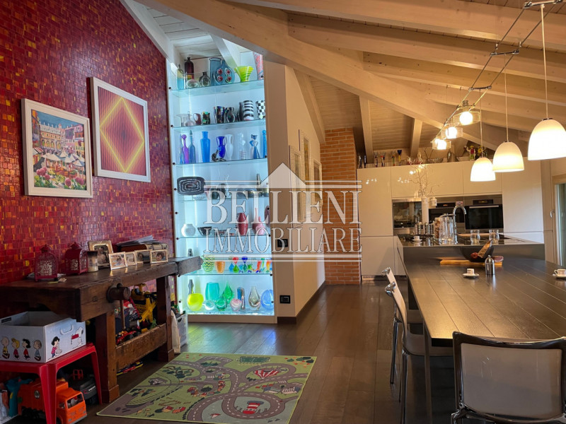 ALTAVILLA VICENTINA: in ottima posizione nella zona centrale del paese e comodo a tutti i servizi...