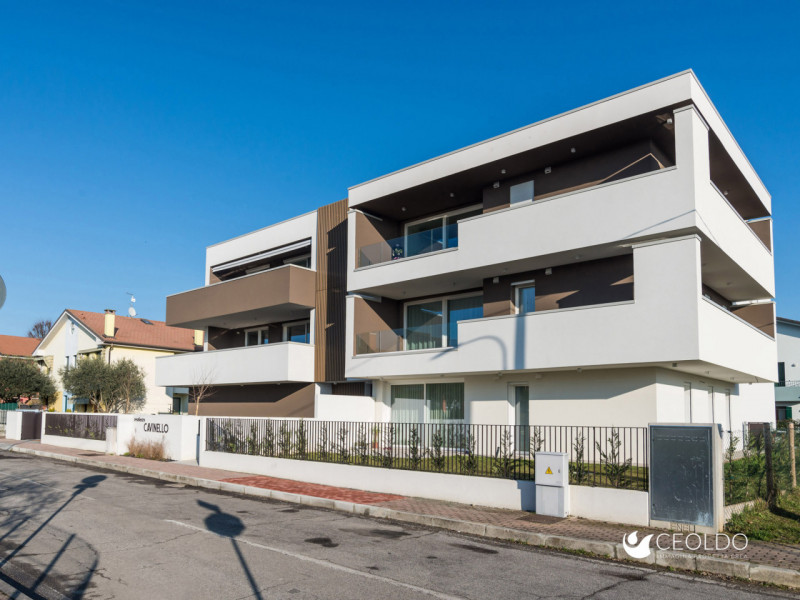 PIANIGA località Mellaredo CENTRO: nuovo Pronta consegna appartamento tricamere posto al primo pi...