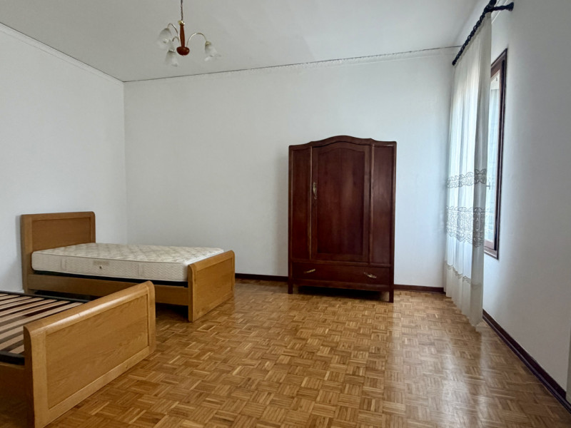 Castelfranco V.to: in centro storico, fuori mura, proponiamo in locazione un appartamento dalle g...