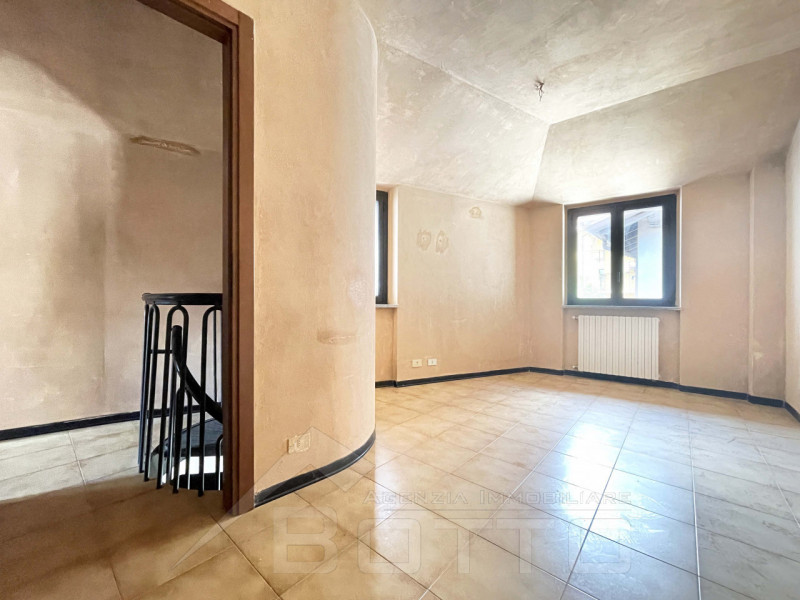 Apartment for sale in Soriso, city center