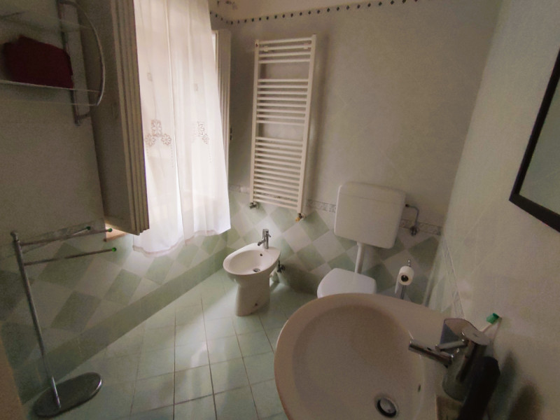 A pochi passi dal cuore di Recoaro Terme, nel suggestivo scenario del Centro Storico, Metro Immob...