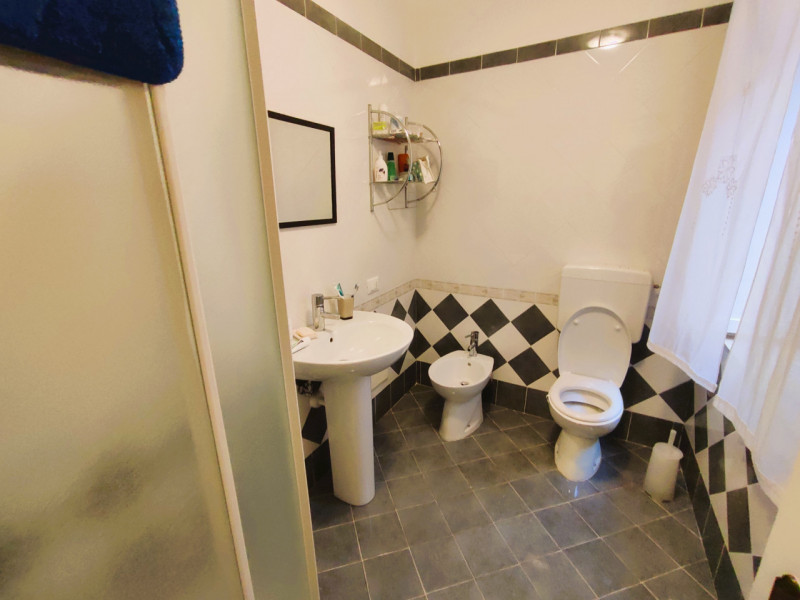 A pochi passi dal cuore di Recoaro Terme, nel suggestivo scenario del Centro Storico, Metro Immob...