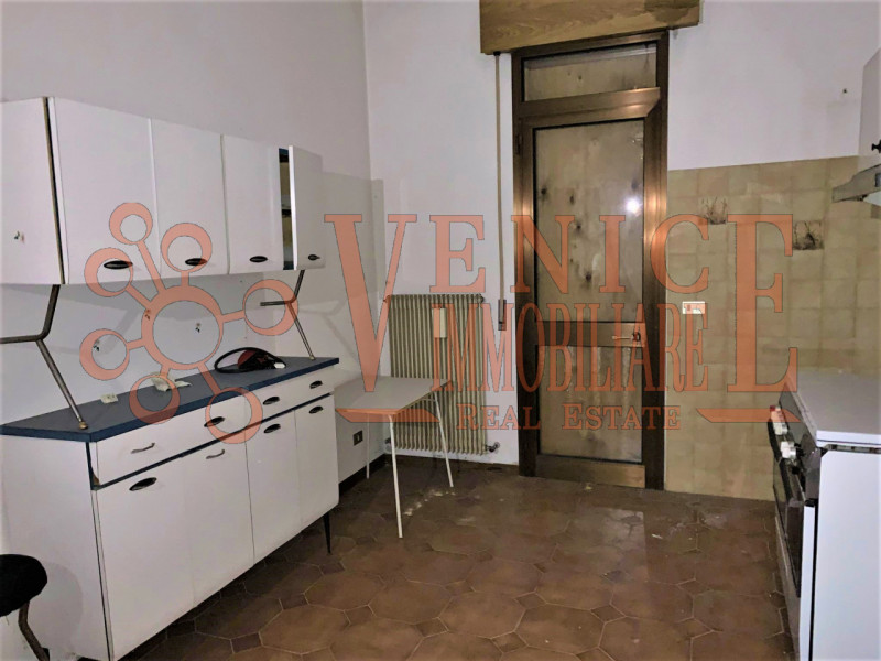 VENICE IMMOBILIARE – per informazioni e visite contattare esclusivamente VINCENZO al 3762034528
R...