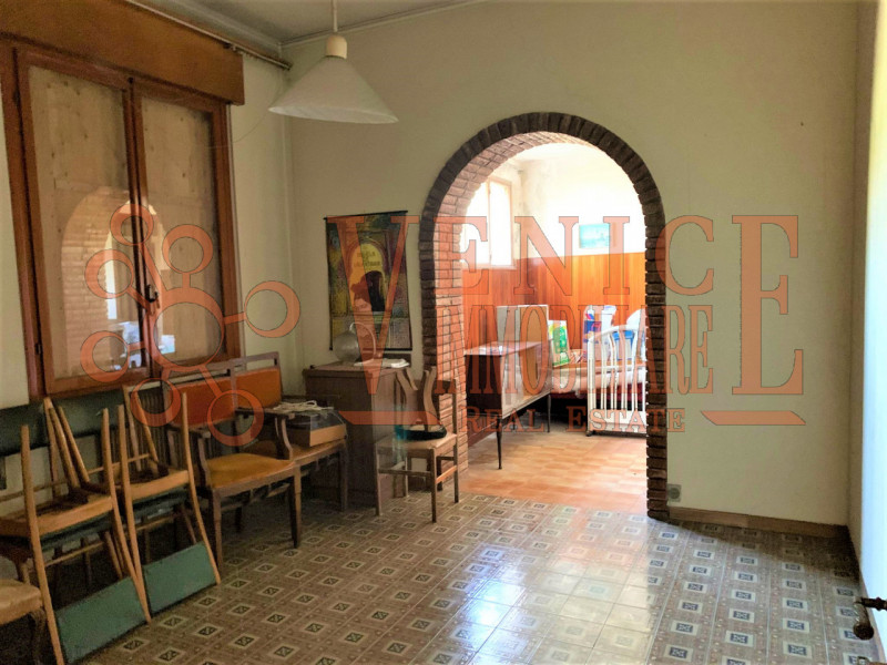 VENICE IMMOBILIARE – per informazioni e visite contattare esclusivamente VINCENZO al 3762034528
R...