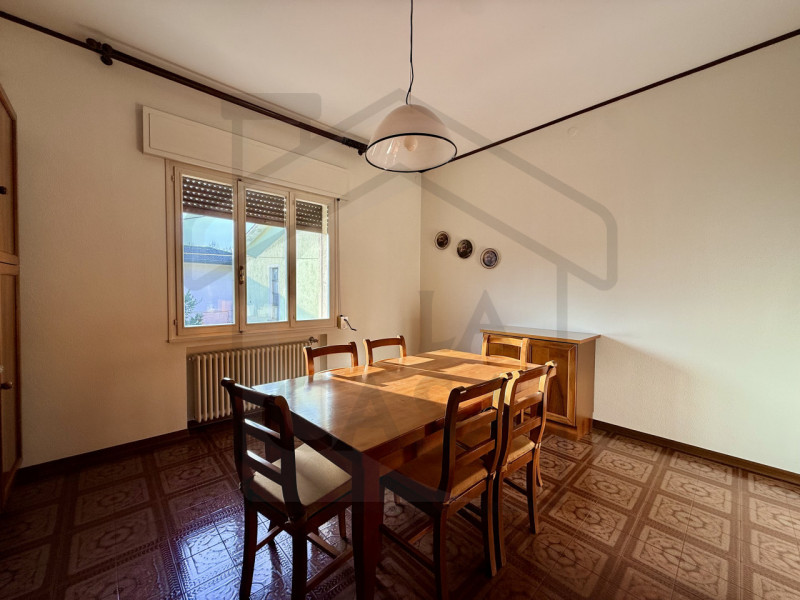 MONTEGROTTO TERME - In una splendida zona verde e tranquilla di Montegrotto Terme, a pochi minuti...