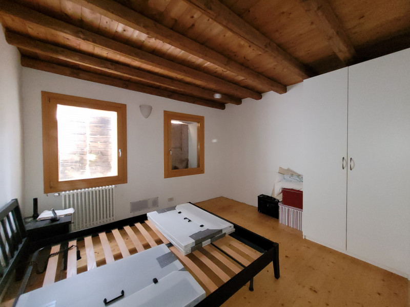 Vuoi cambiare il tuo appartamento perchè è troppo piccolo o non ha il giardino,. Con Noi hai la p...