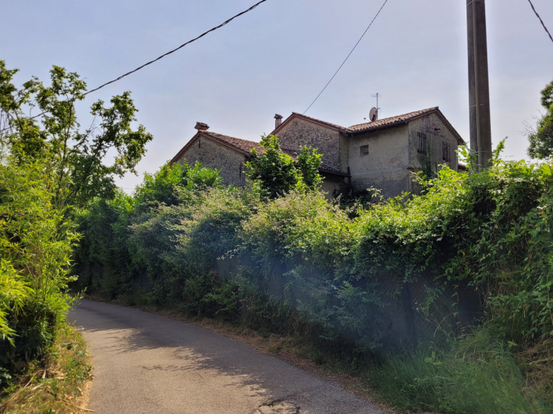 Vuoi cambiare il tuo appartamento perchè è troppo piccolo o non ha il giardino,. Con Noi hai la p...