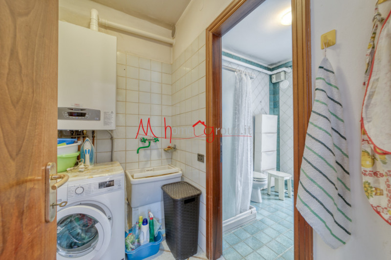 PADOVA ZONA SACRA FAMIGLIA - Proponiamo in esclusiva bifamiliare intera composta da due unità aff...