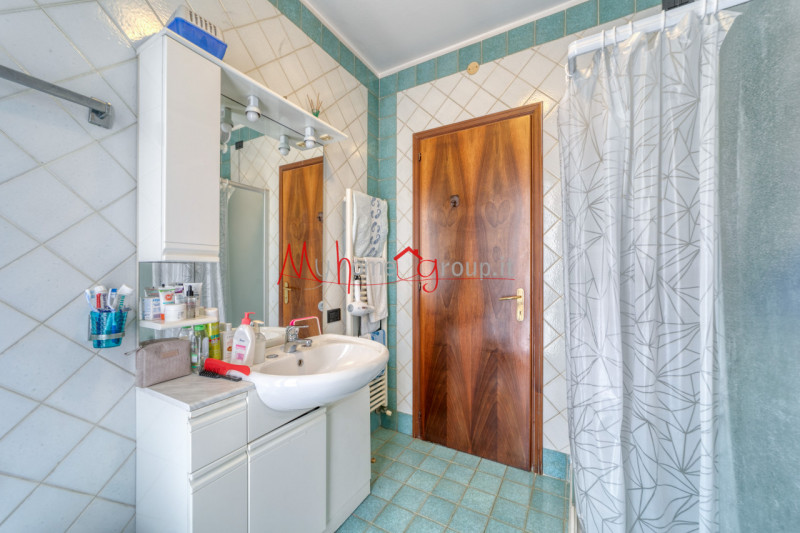 PADOVA ZONA SACRA FAMIGLIA - Proponiamo in esclusiva bifamiliare intera composta da due unità aff...