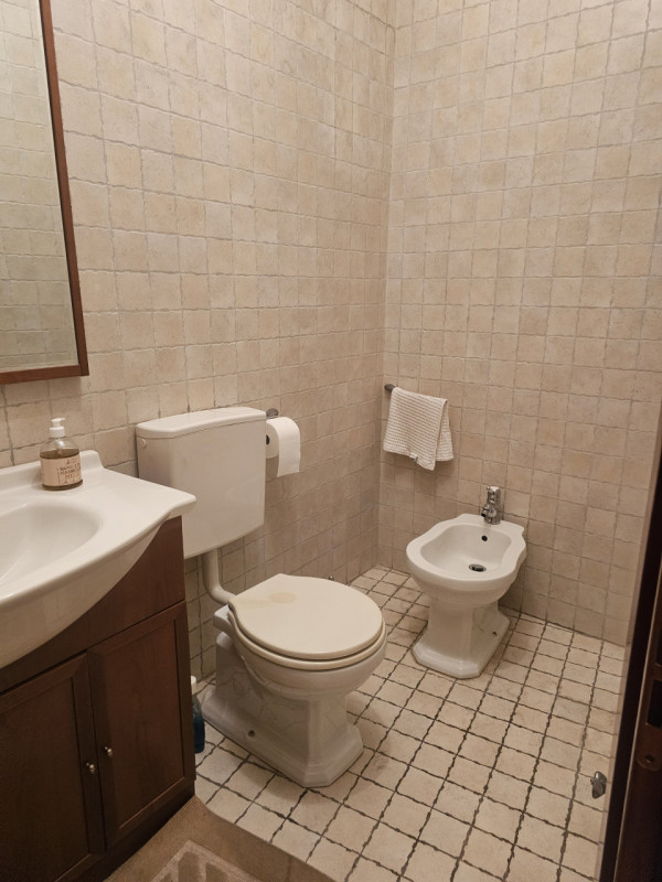 Inserito nel cuore del centro storico di Padova, questo ufficio direzionale di 150 mq è l'opportu...