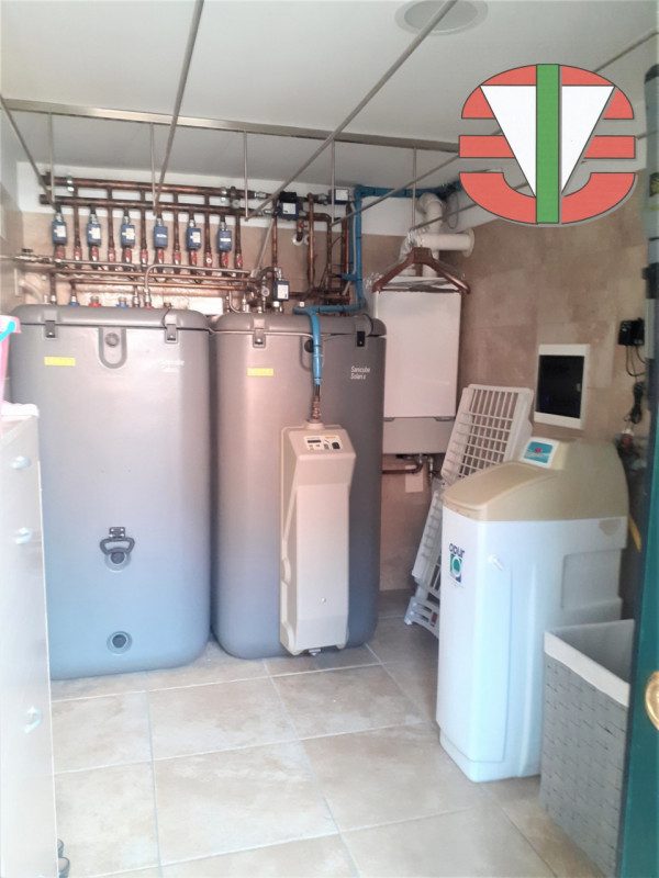 Spinea frazione, in zona residenziale, riparata dal traffico, proponiamo in vendita splendida vil...