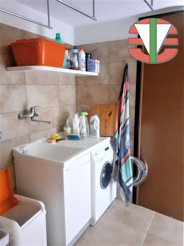 Spinea frazione, in zona residenziale, riparata dal traffico, proponiamo in vendita splendida vil...