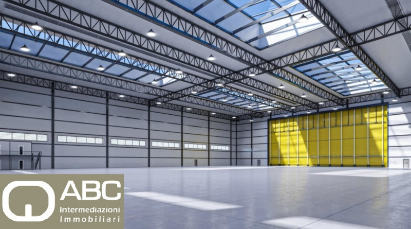 Per informazioni: 335/8345159. In zona industriale a Susegana (TV), proponiamo in vendita capanno...