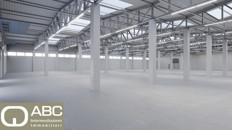 Per informazioni: 335/8345159. In zona industriale a Susegana (TV), proponiamo in vendita capanno...