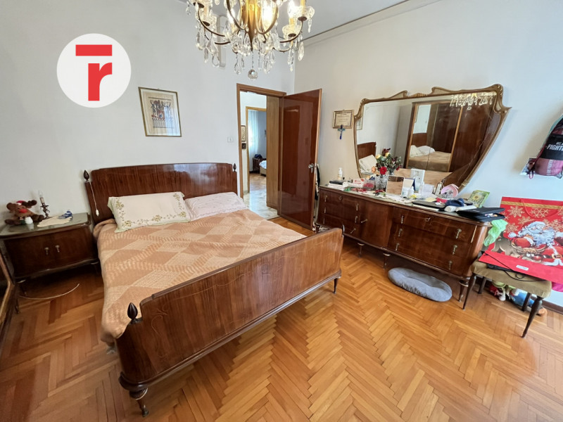 Appartamento inserito in un contesto condominiale ordinato e ben abitato, situato in prossimità d...