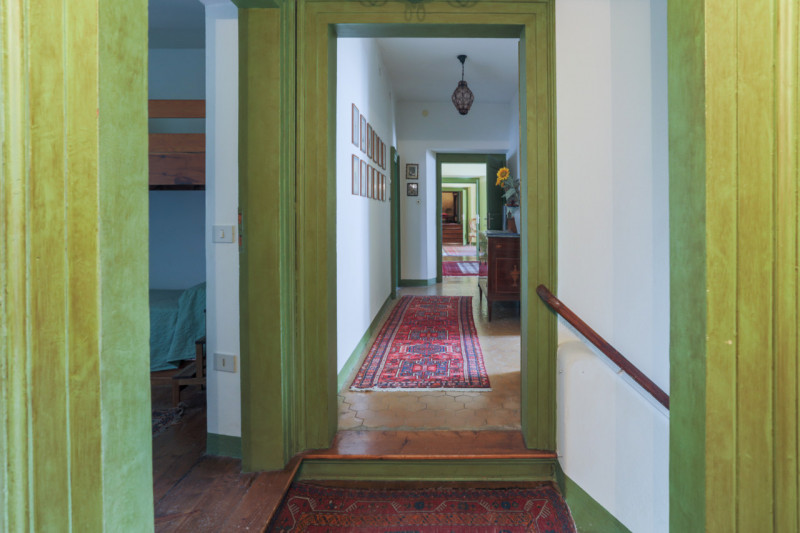 A Sedegliano, sulla direttrice Tarvisio-Grado,  importante costruzione padronale, ex azienda agri...