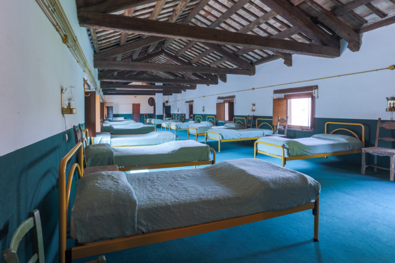 A Sedegliano, sulla direttrice Tarvisio-Grado,  importante costruzione padronale, ex azienda agri...