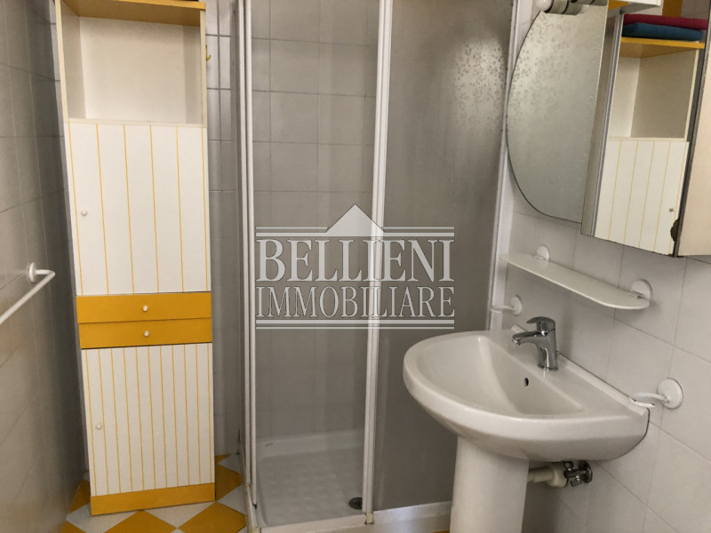 PONTE DEGLI ANGELI: Splendido appartamento in centro storico con terrazza panoramica. 
L'immobile...