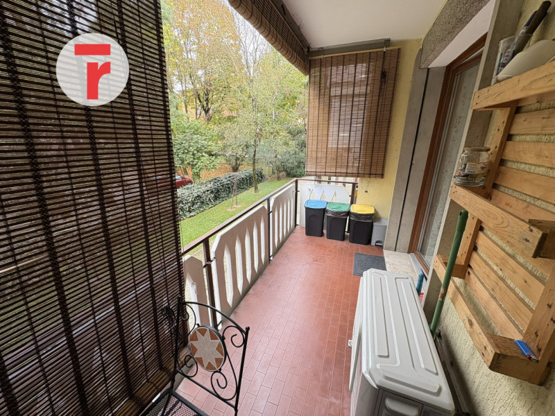 In zona San Gregorio, contesto residenziale tra i più comodi e serviti della città, appartamento ...