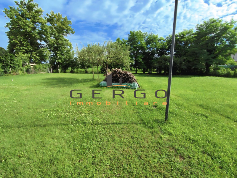 (Per INFO Mattias 3494222146) A Fontanelle, in frazione, a pochi metri da Oderzo e dal centro di ...