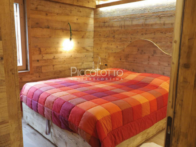 Rif. A4913 n.1 - DISPONIBILE PER LA STAGIONE ESTIVA 2026


Cortina d'Ampezzo - in posizione panor...