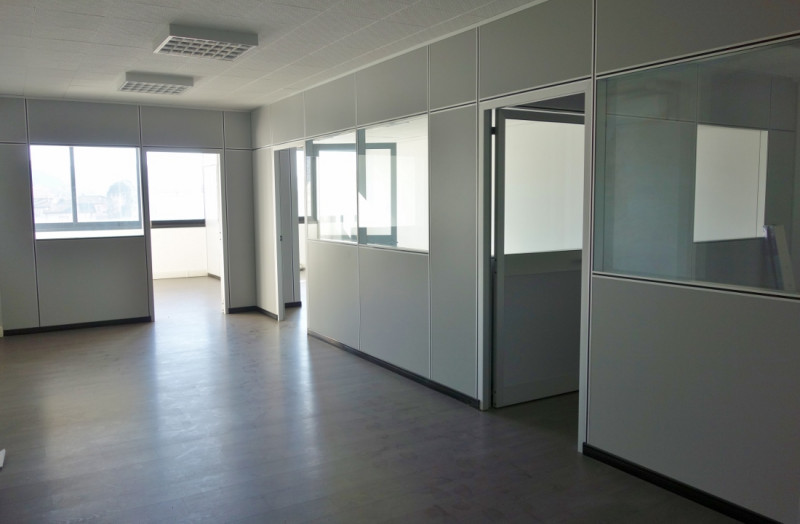 UFFICIO IN VENDITA PER INVESTIMENTO IN ZONA ALTE CECCATO DI MONTECCHIO - Rif.  7987
Al primo e ul...