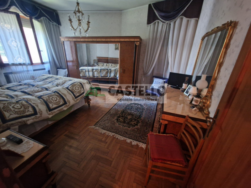 San Giorgio delle Pertiche Cavino importante porzione di bifamiliare dalle metrature introvabili,...