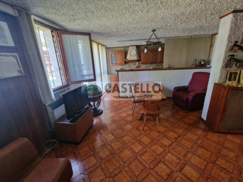 San Giorgio delle Pertiche Cavino importante porzione di bifamiliare dalle metrature introvabili,...