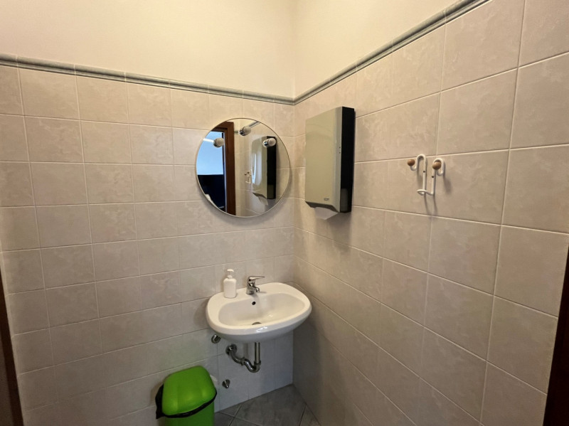 OPPORTUNITÀ UNICA: UFFICIO IN VENDITA IN POSIZIONE STRATEGICA

Nel cuore di Sarmeola di Rubano, l...