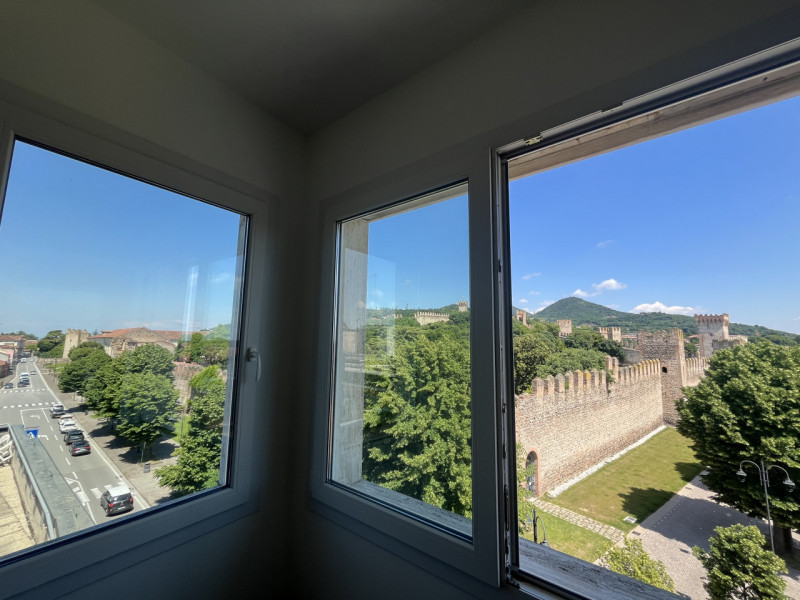 Este Vendita Appartamento trilocale